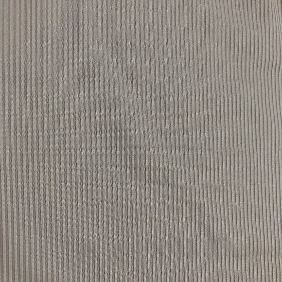 Matching T-shirt and shorts set - Picture 4 of 4